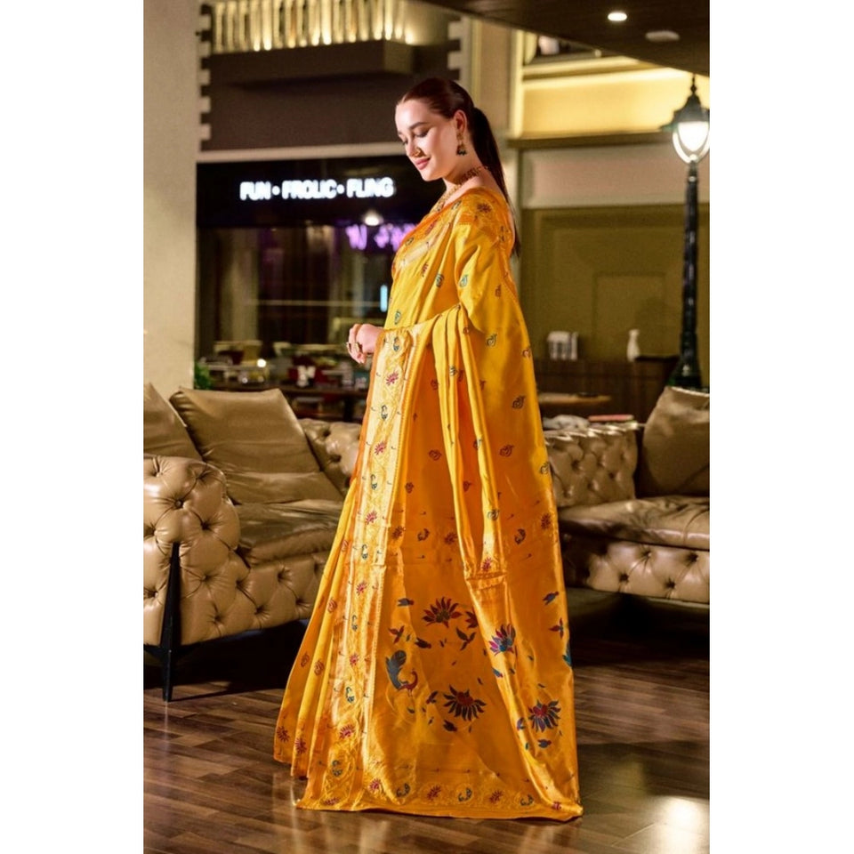 Generic Women's Silk Blend Zari Woven Saree With Unstitched Blouse 5.5Mtr (Mustard)