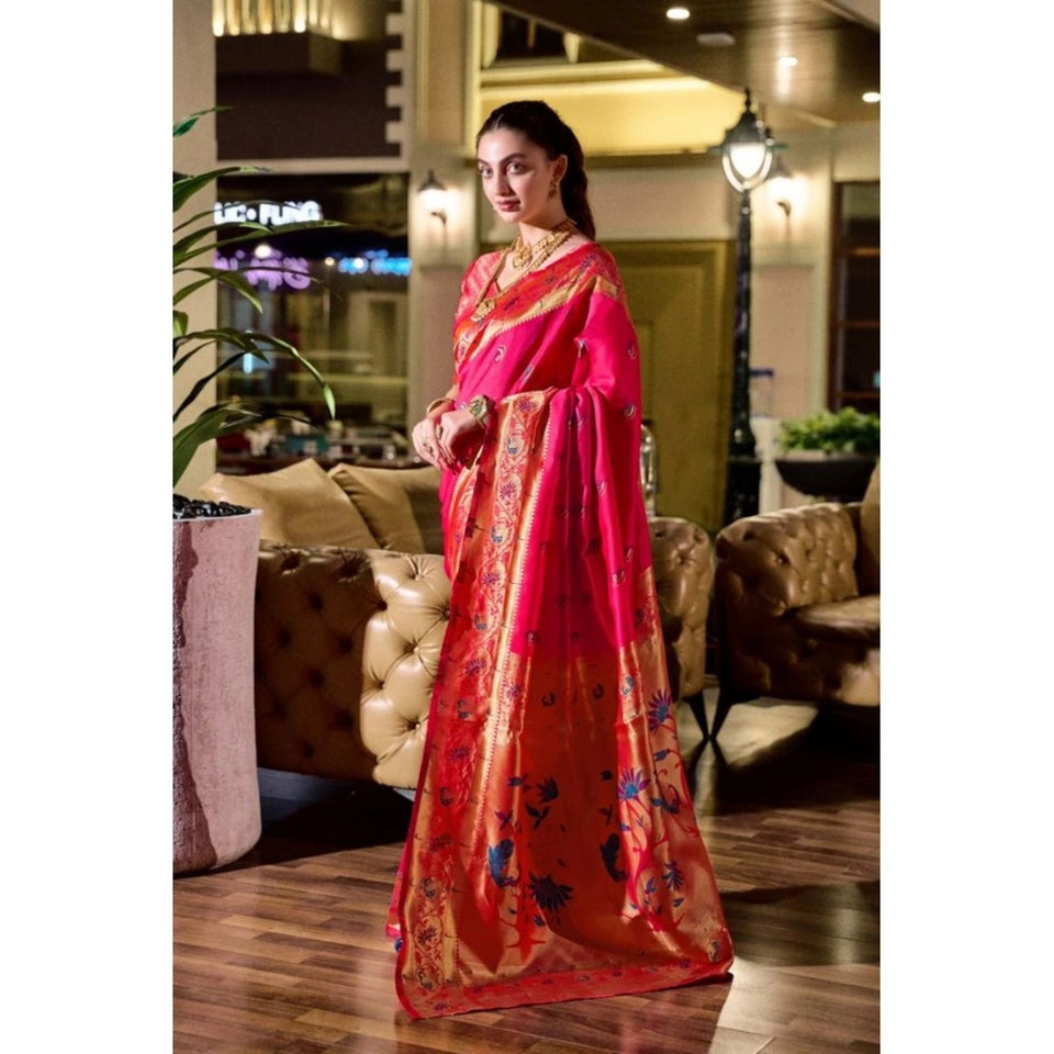 Generic Women's Silk Blend Zari Woven Saree With Unstitched Blouse 5.5Mtr (Pink)